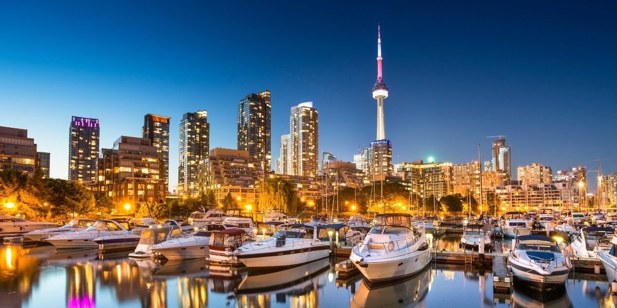 Toronto's skyline with the harbour in the foreground